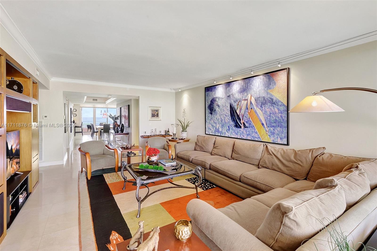 CLUB TOWER ONE CONDO - Residential Lease