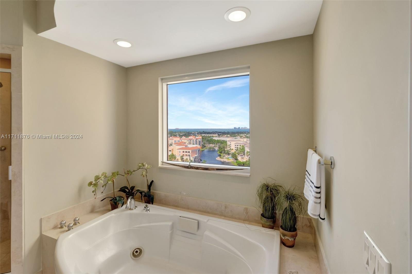 CLUB TOWER ONE CONDO - Residential Lease
