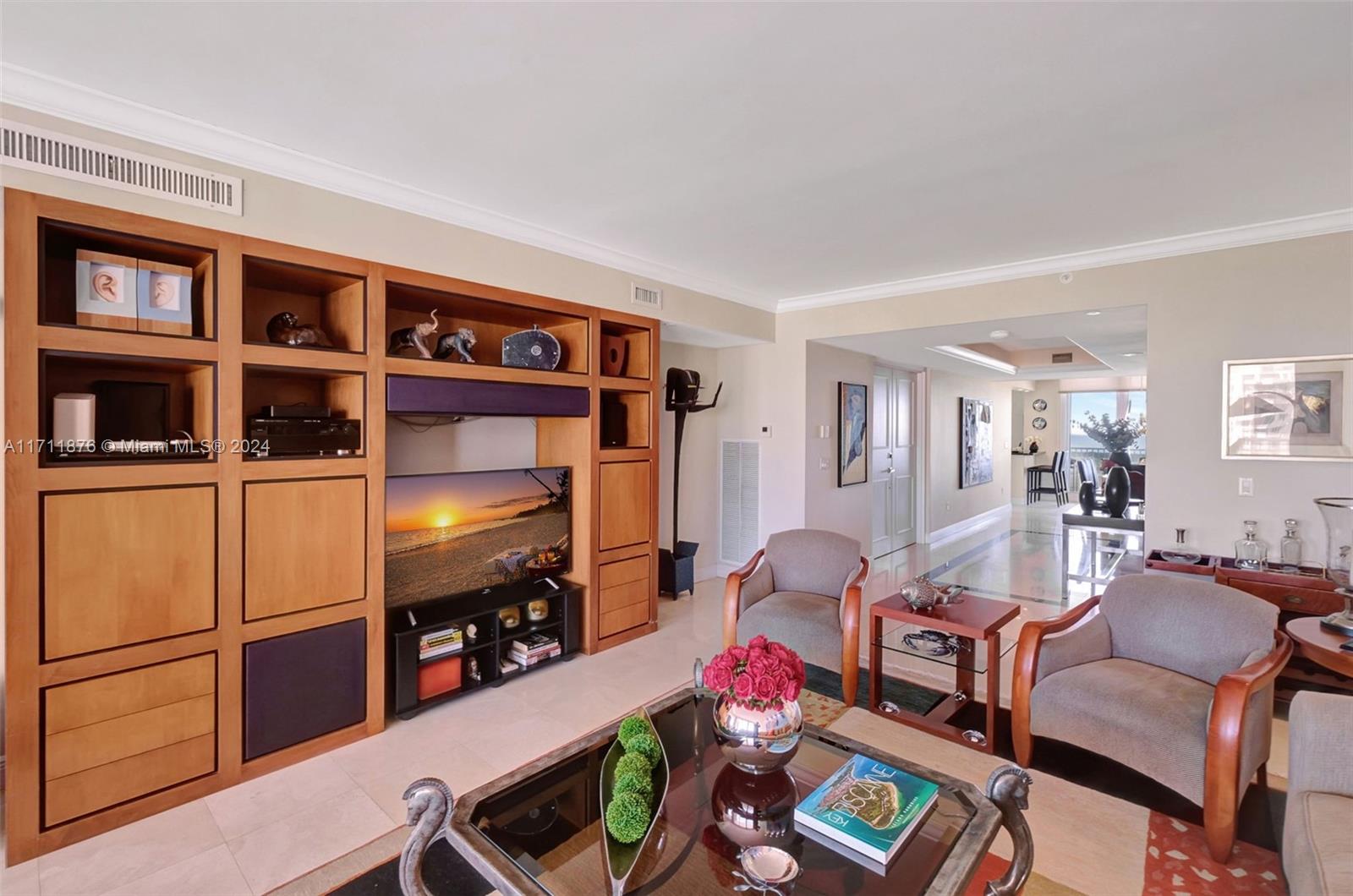 CLUB TOWER ONE CONDO - Residential Lease