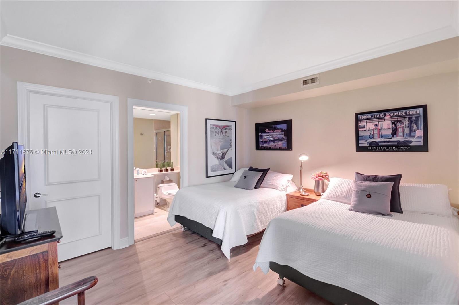 CLUB TOWER ONE CONDO - Residential Lease