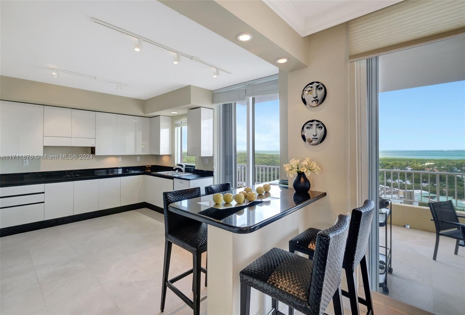 CLUB TOWER ONE CONDO - Residential Lease
