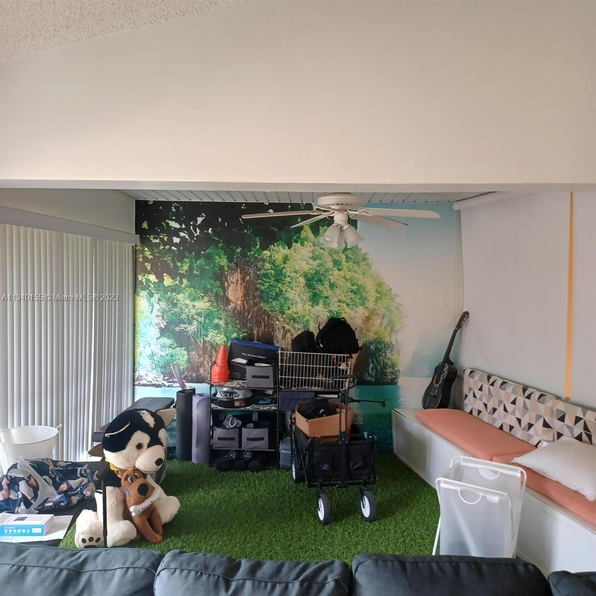 HAMPTON COURT CONDO - Residential Lease