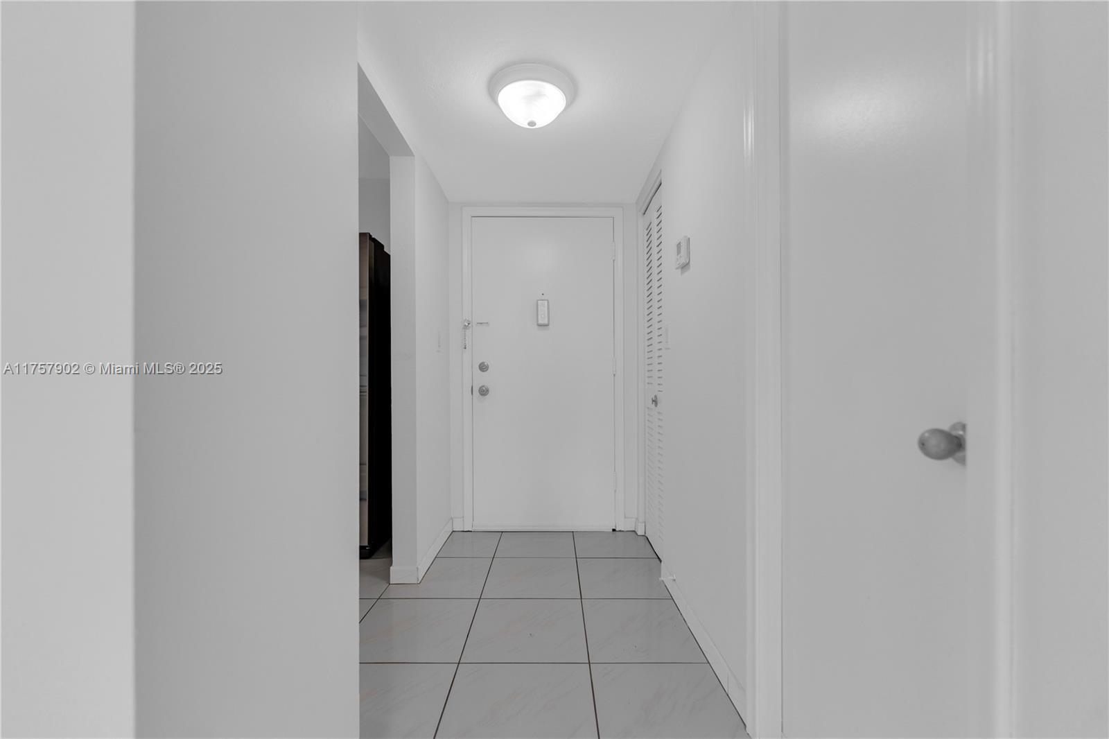 IMPERIAL TOWERS CONDO - Residential