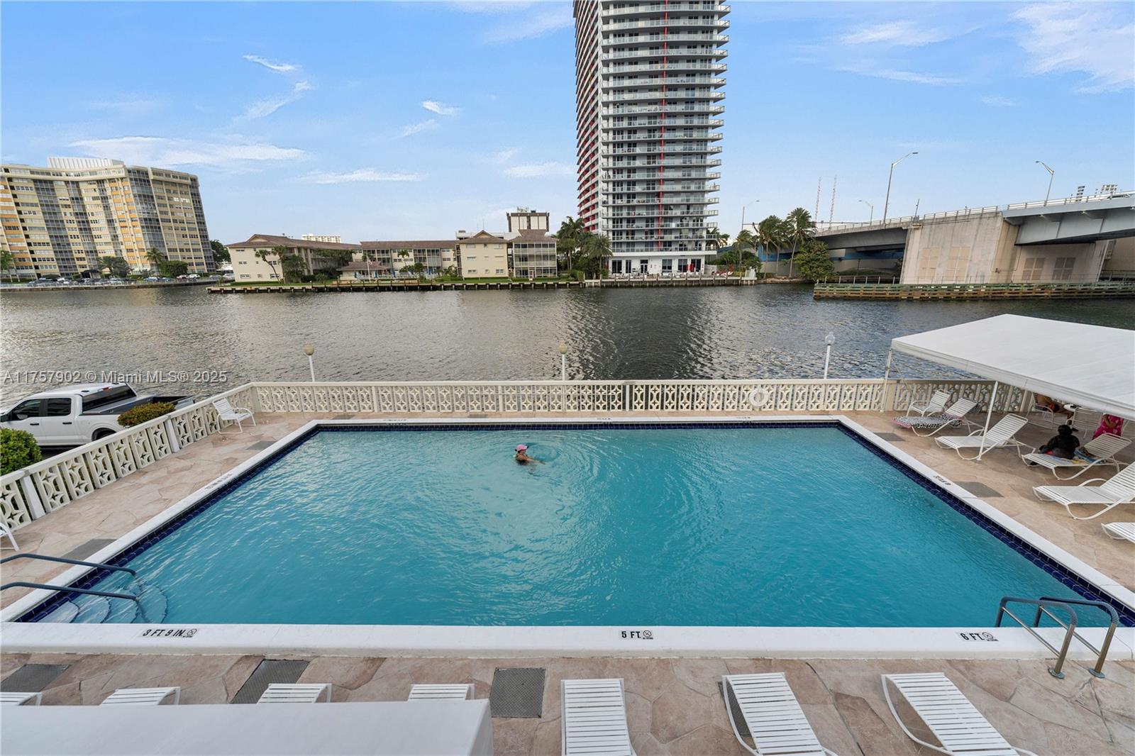 IMPERIAL TOWERS CONDO - Residential