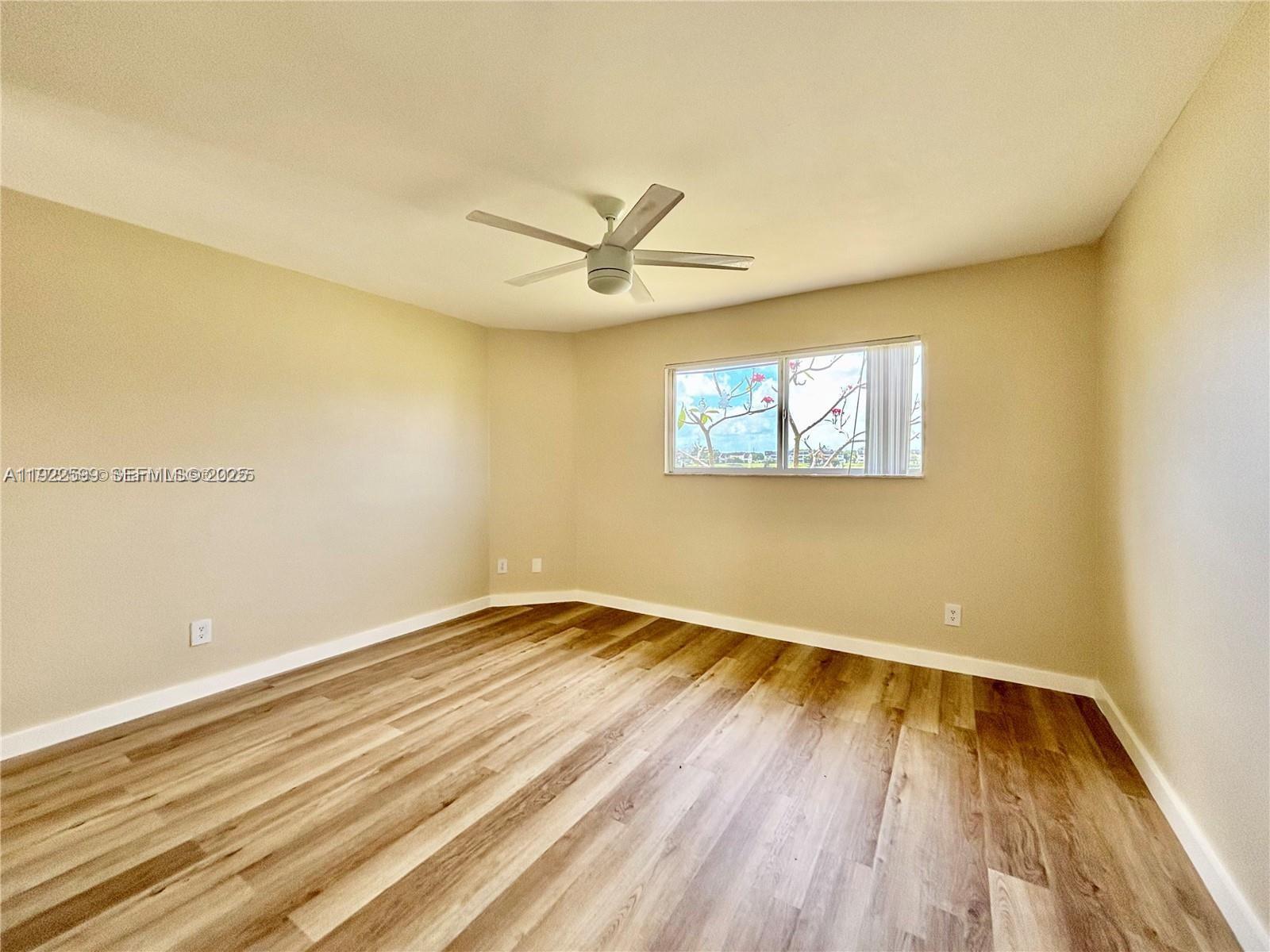 SUMMER LAKE - Residential Lease