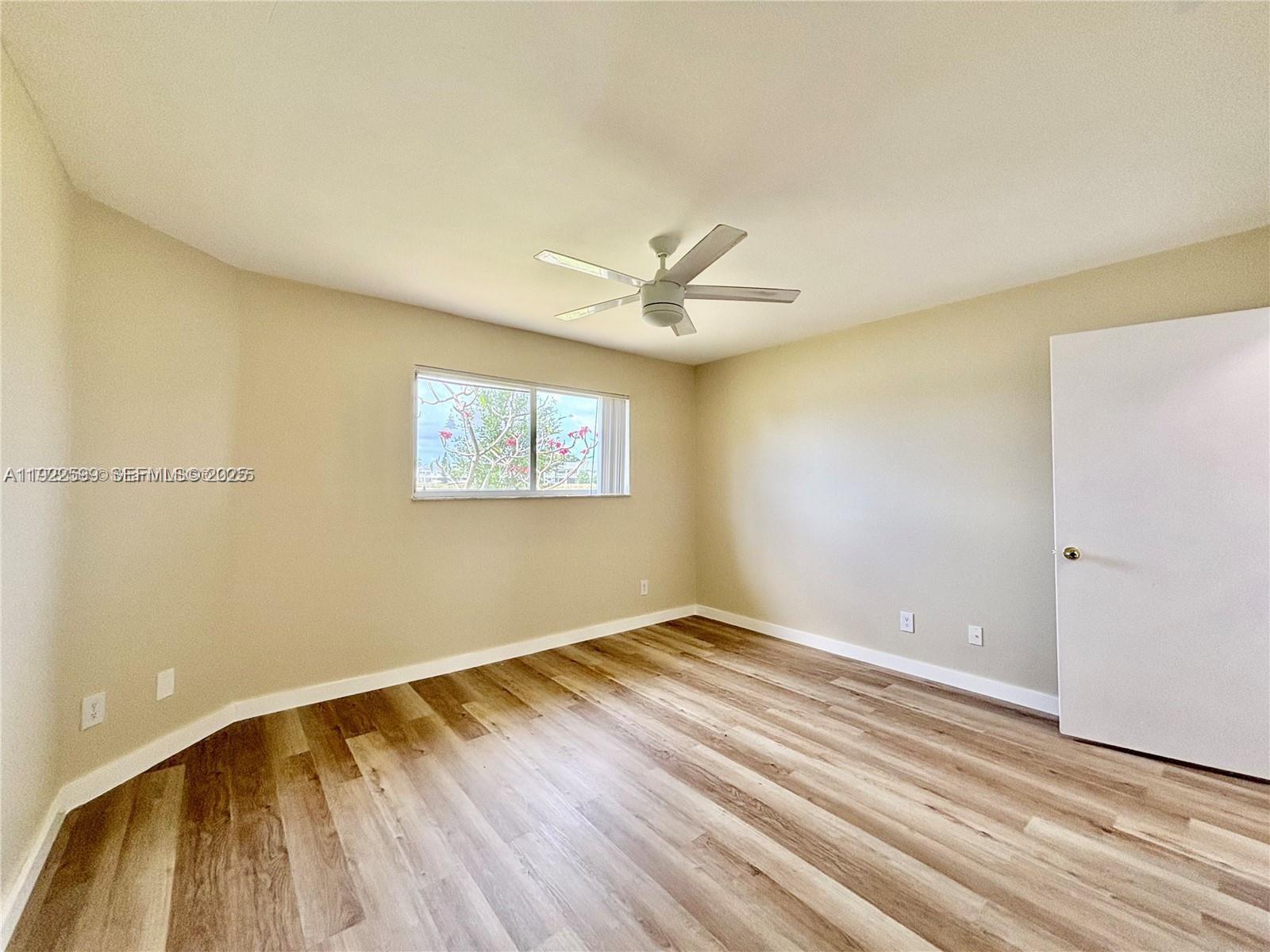 SUMMER LAKE - Residential Lease