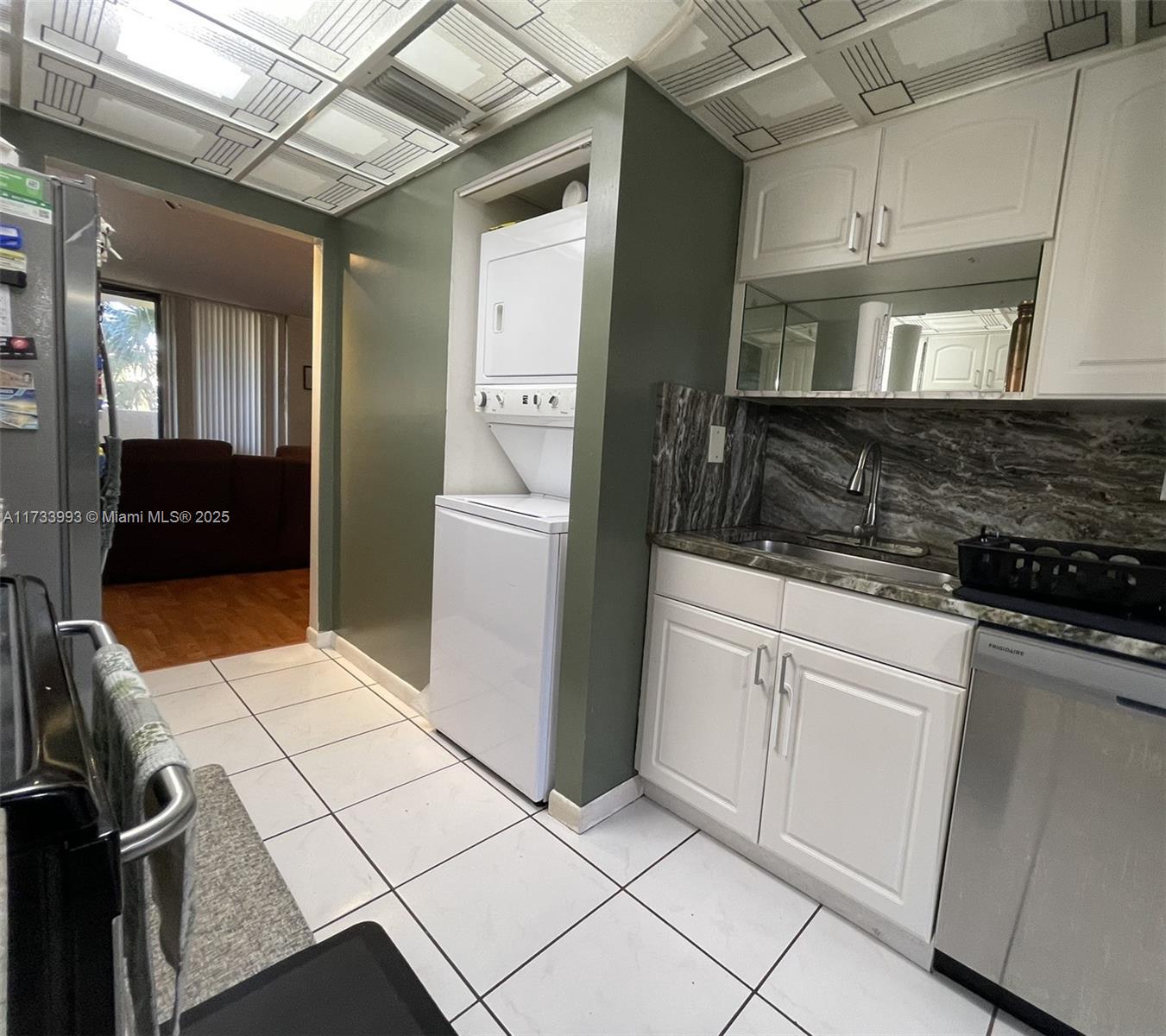 PLANTATION FOREST CONDO - Residential