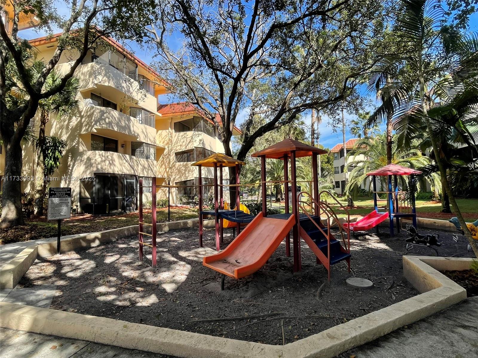 PLANTATION FOREST CONDO - Residential