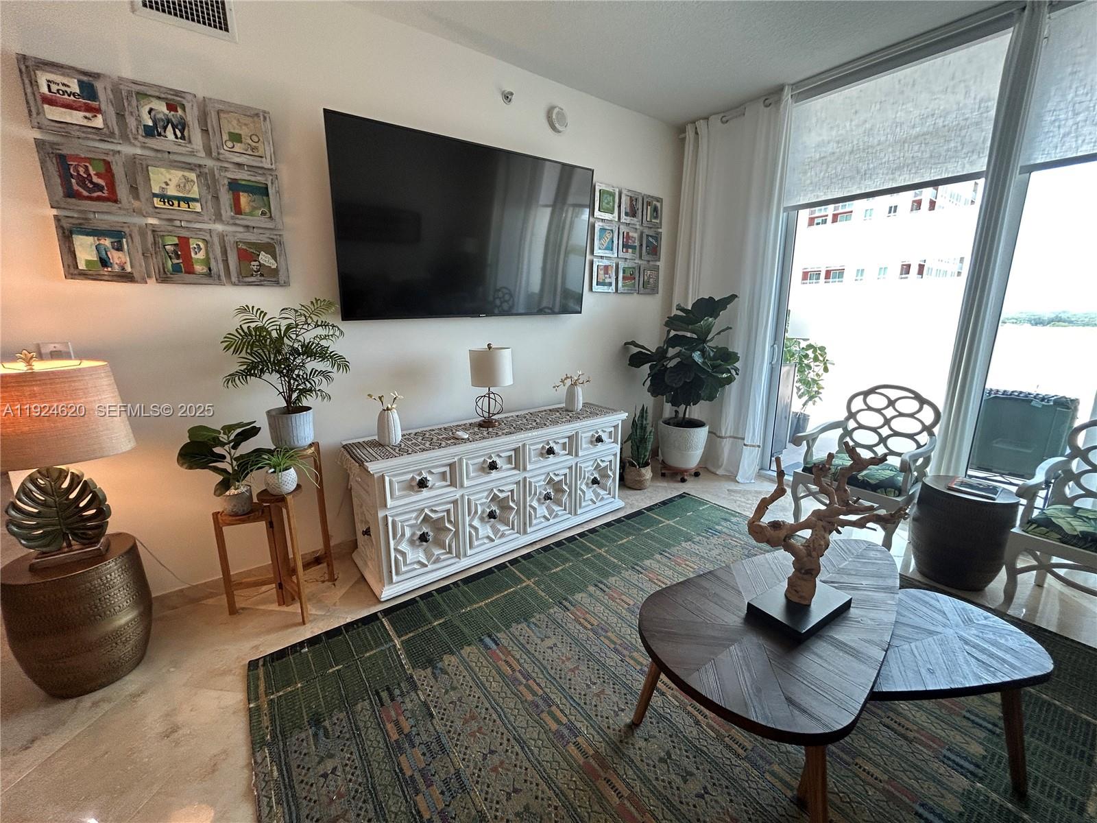 METROPOLIS I AT DADELAND - Residential