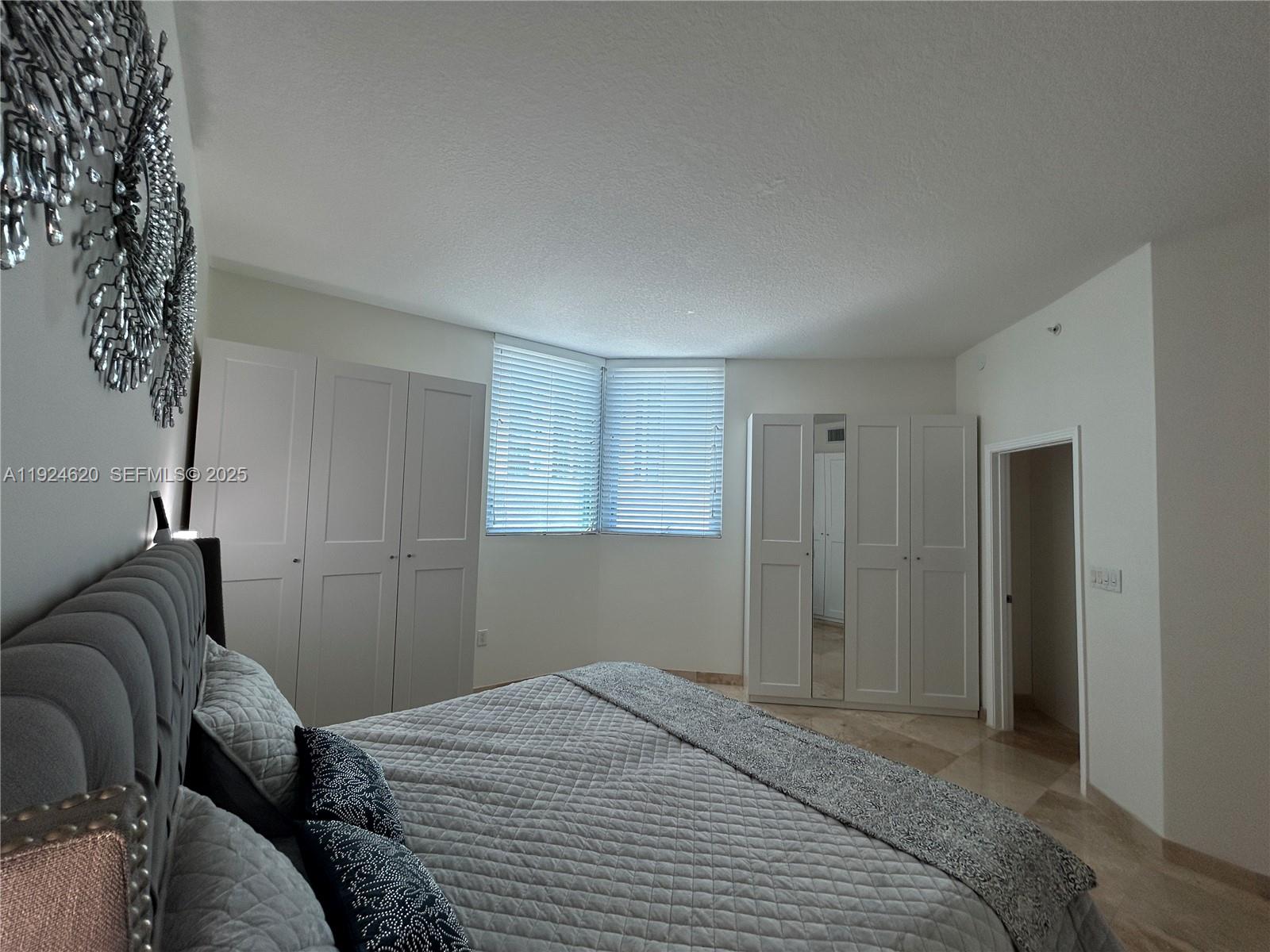 METROPOLIS I AT DADELAND - Residential