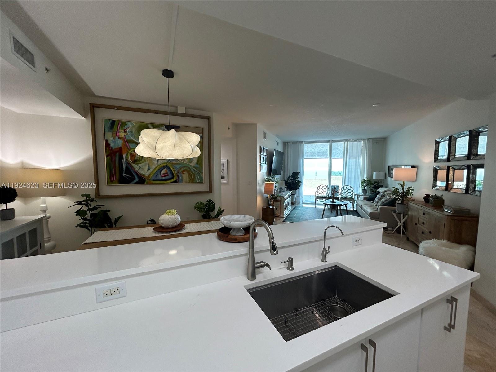 METROPOLIS I AT DADELAND - Residential