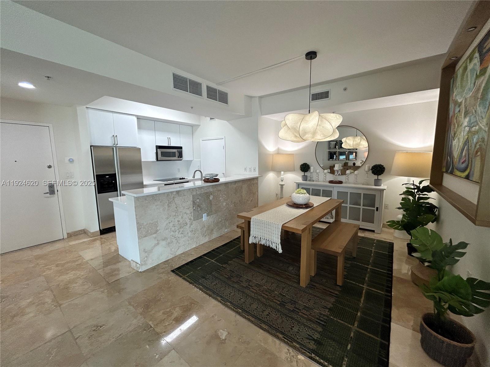 METROPOLIS I AT DADELAND - Residential