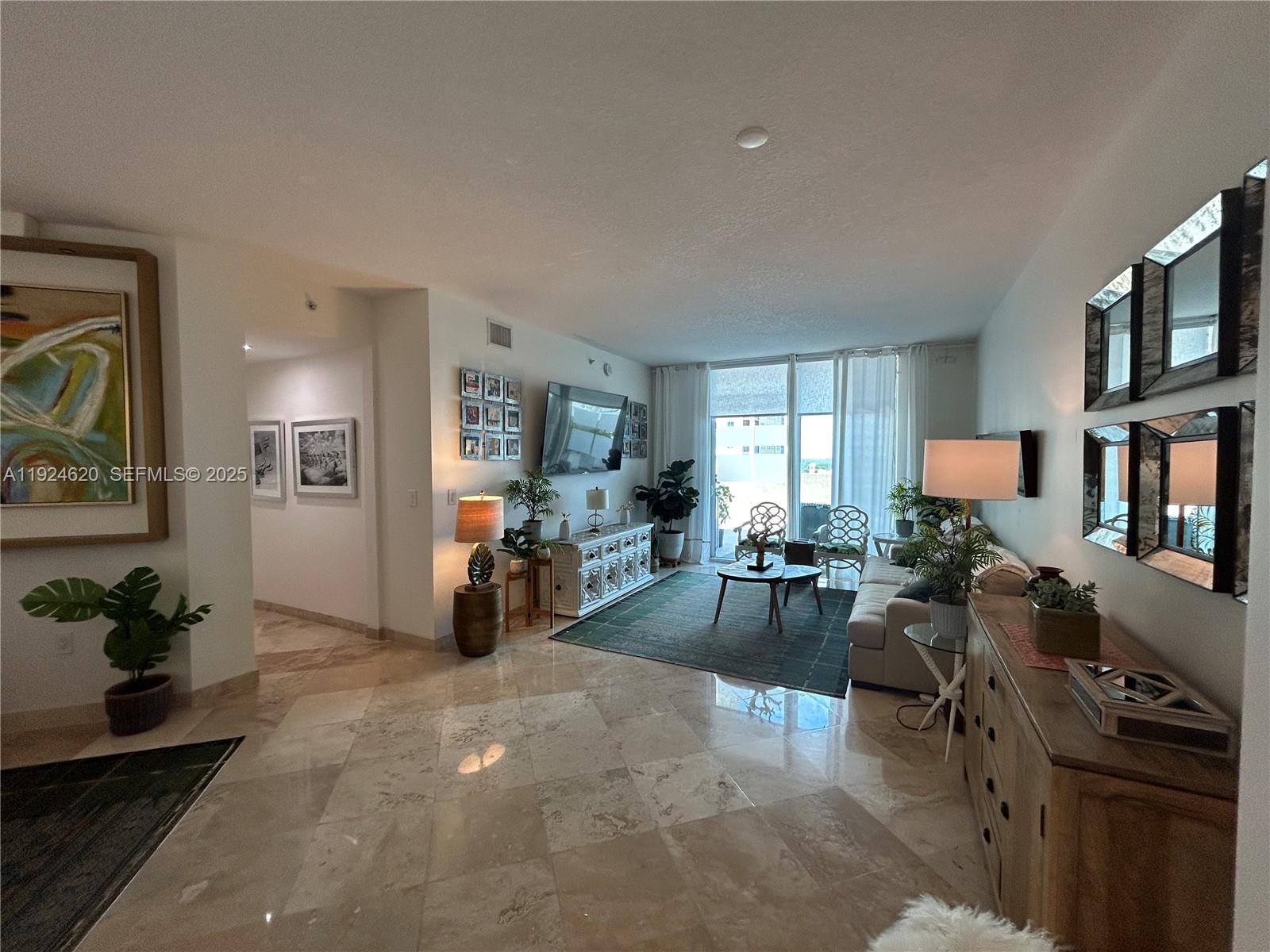 METROPOLIS I AT DADELAND - Residential