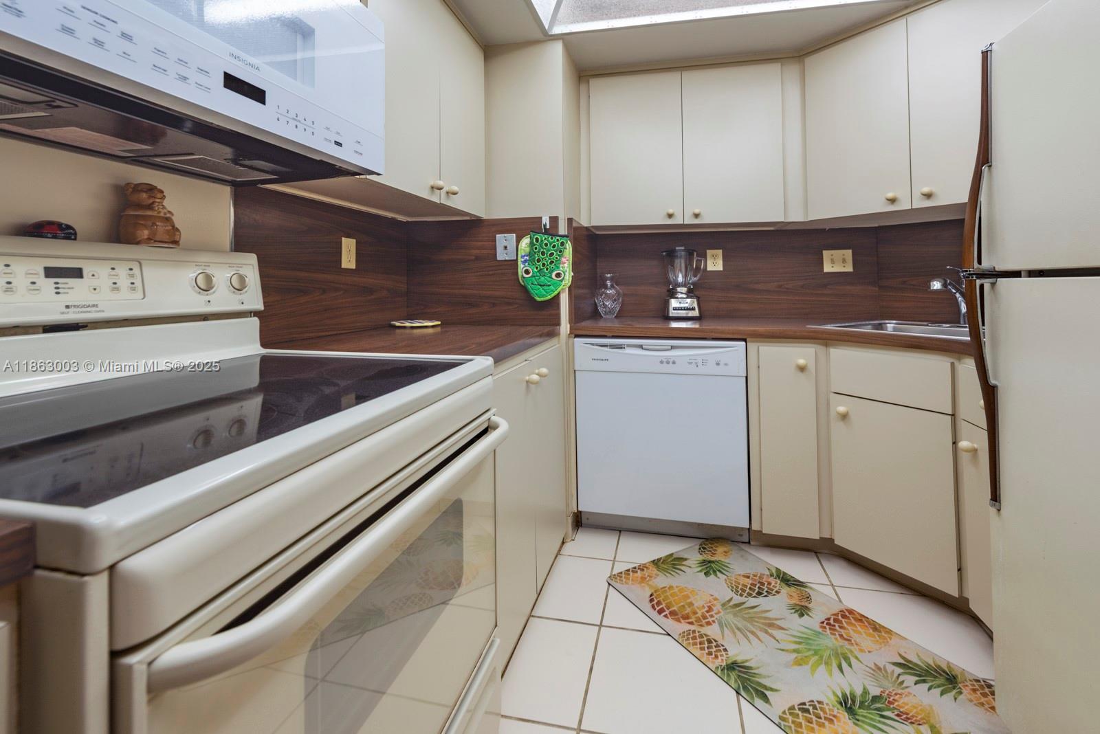 OCEAN SUMMIT CONDO - Residential