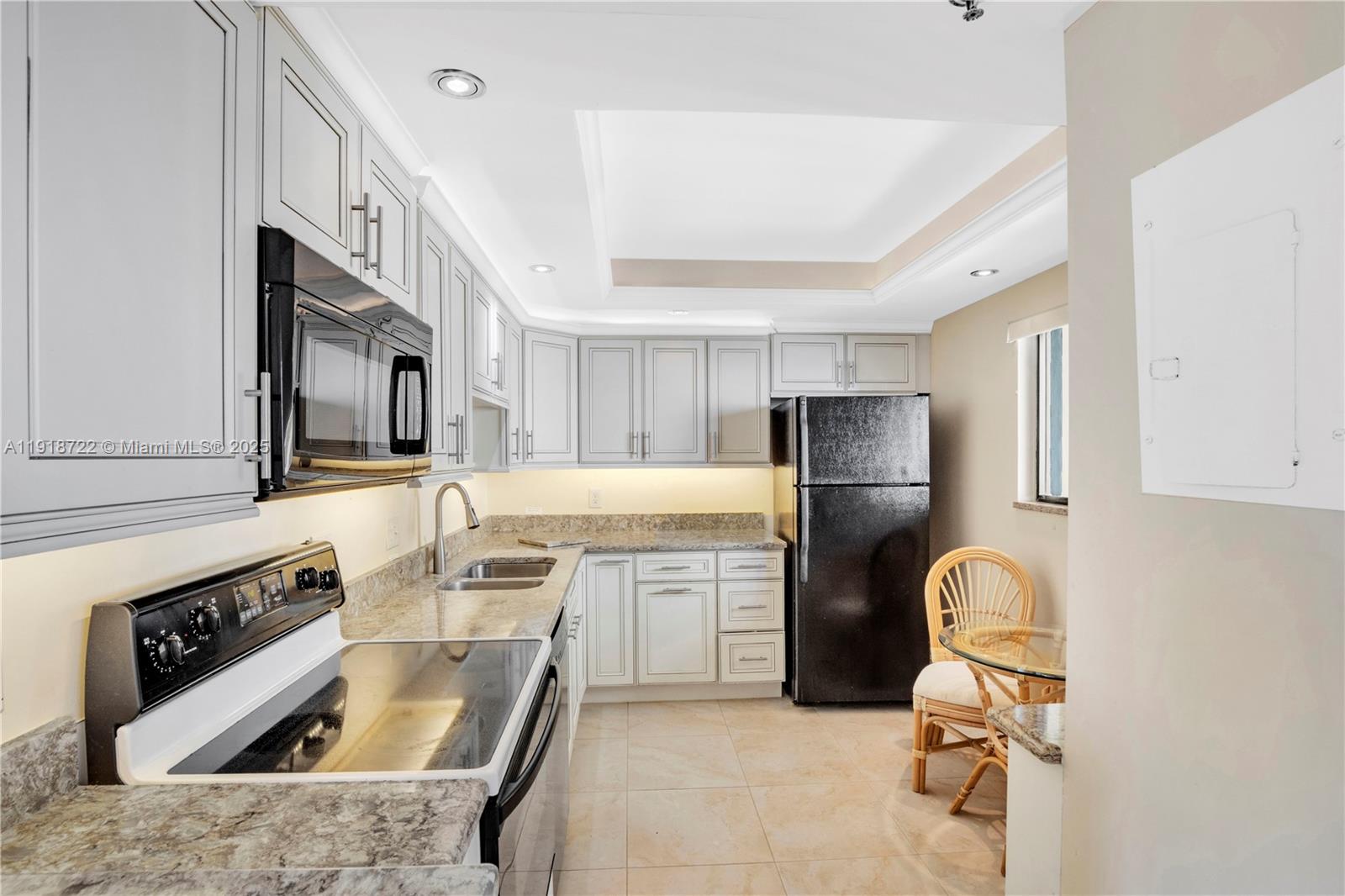 OCEAN TRAIL CONDO I - Residential Lease