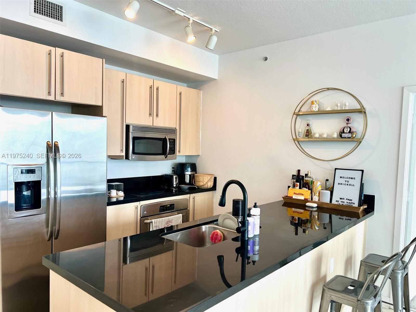 THE AXIS ON BRICKELL COND - Residential Lease