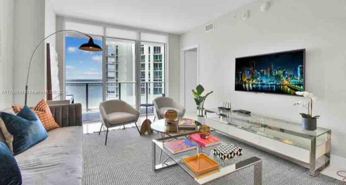 1300 Brickell Bay Dr 2307