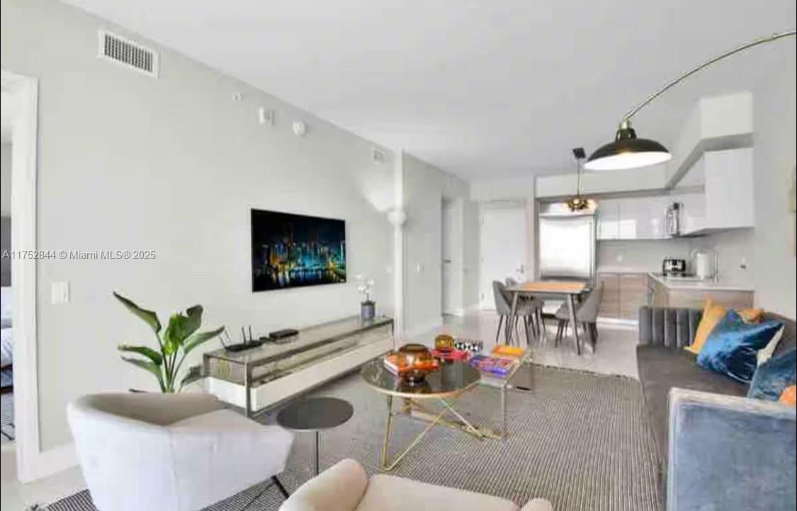 1300 Brickell Bay Dr 2307