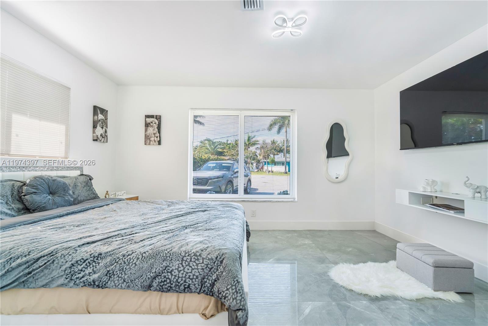 ROYAL PALM ACRES FIRST SE - Residential