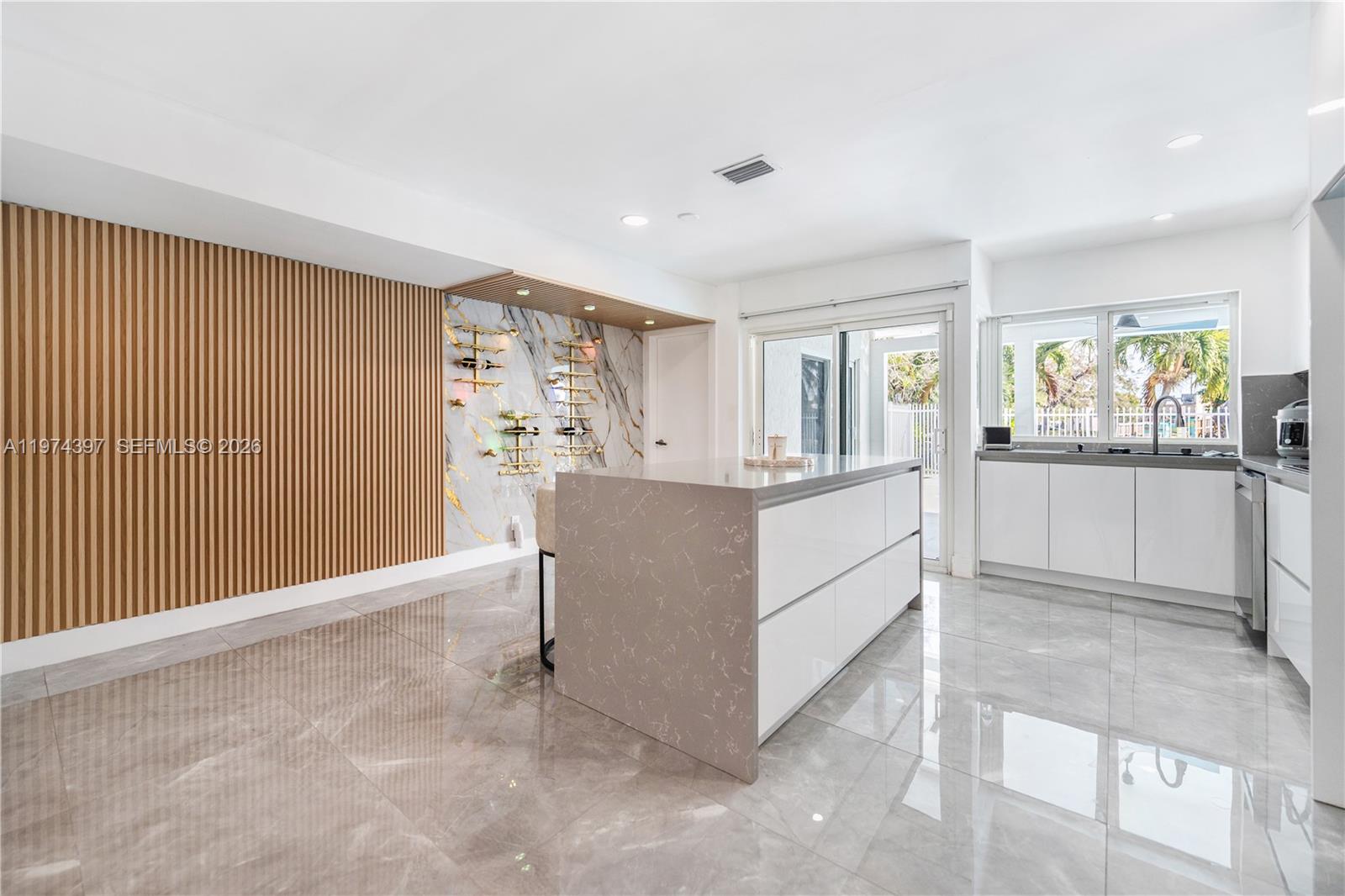 ROYAL PALM ACRES FIRST SE - Residential