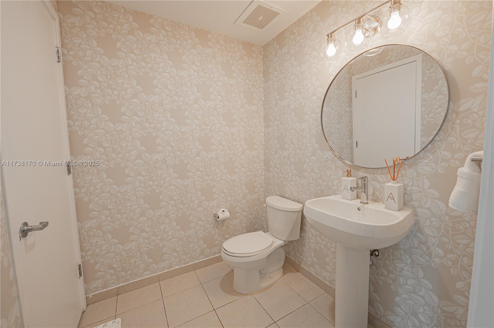 FOUR MIDTOWN MIAMI CONDO - Residential