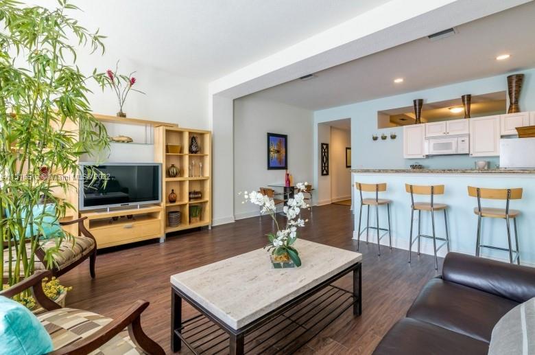 Unit #406 / Stainless Steel Appliances / Granite Countertops / Front Loading Bosch Washer & Dryer in the apartment / Walk in closet / Large Balcony· Avail. January 1st $2,100.00
1 Bed · 1 Bath · 789 sqft