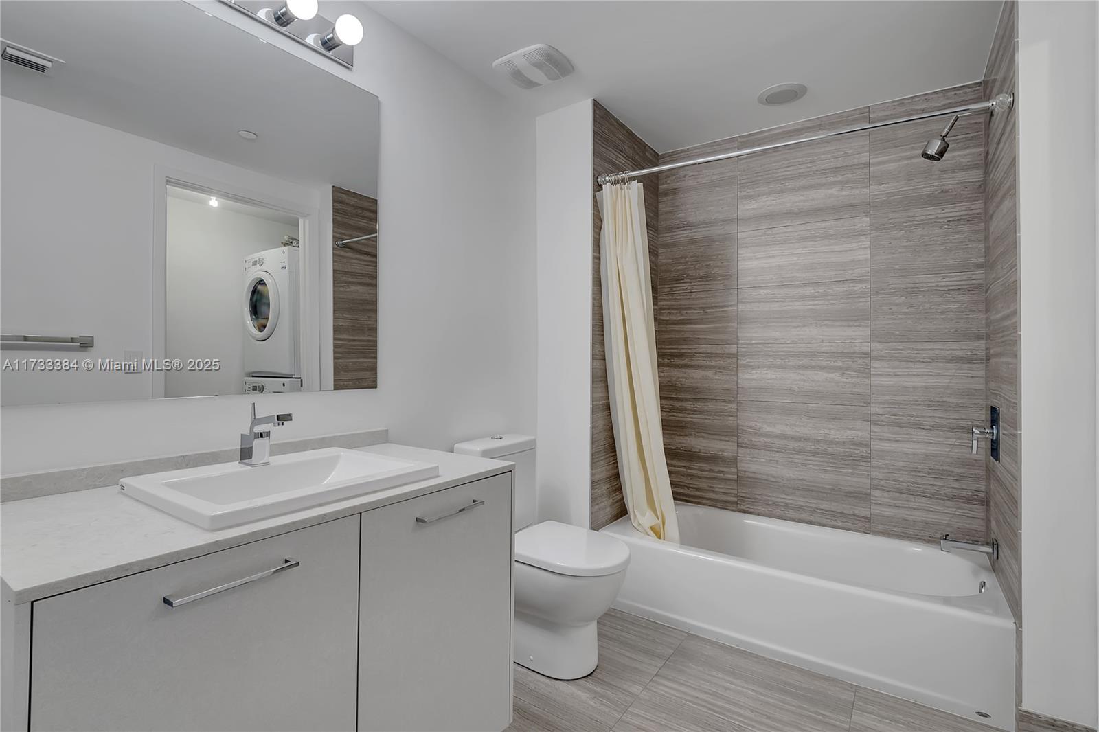 1010 BRICKELL CONDO - Residential