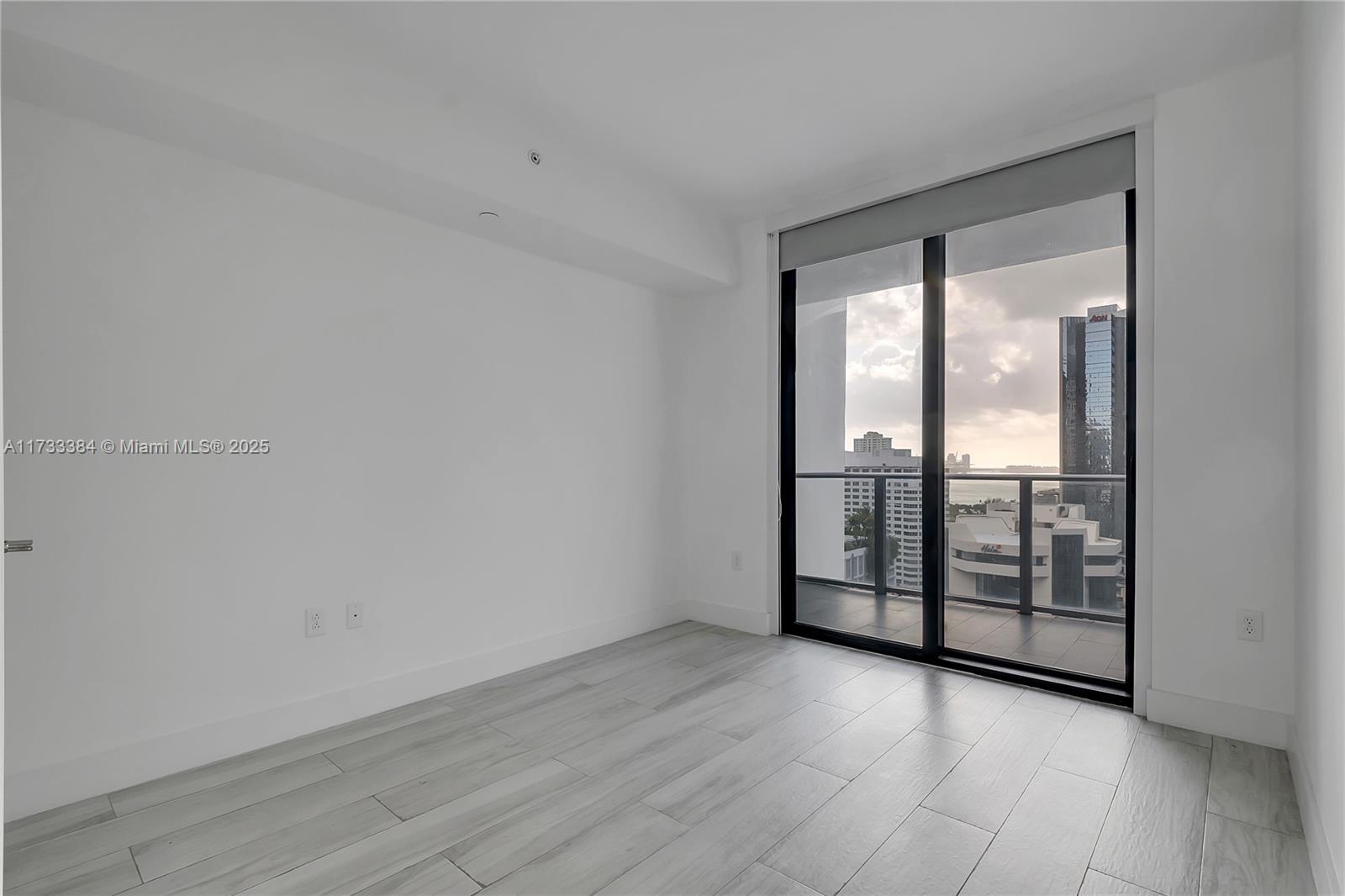 1010 BRICKELL CONDO - Residential