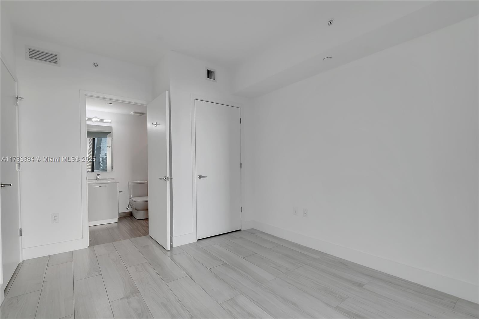 1010 BRICKELL CONDO - Residential