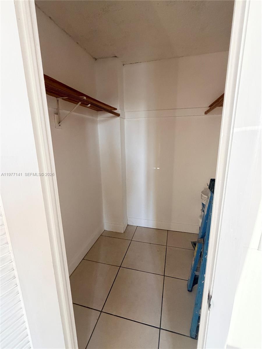 BAYCOURT TOWERS CONDO - Residential Lease