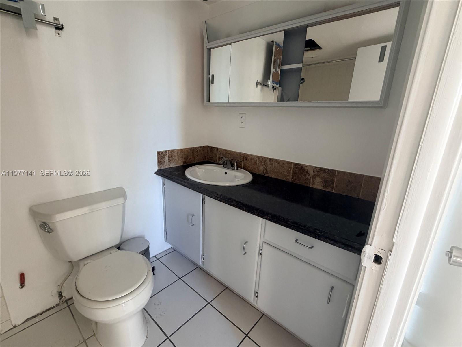 BAYCOURT TOWERS CONDO - Residential Lease