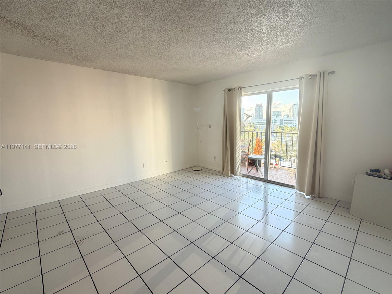 BAYCOURT TOWERS CONDO - Residential Lease