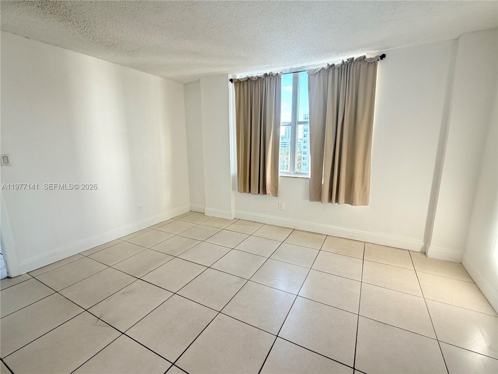 BAYCOURT TOWERS CONDO - Residential Lease