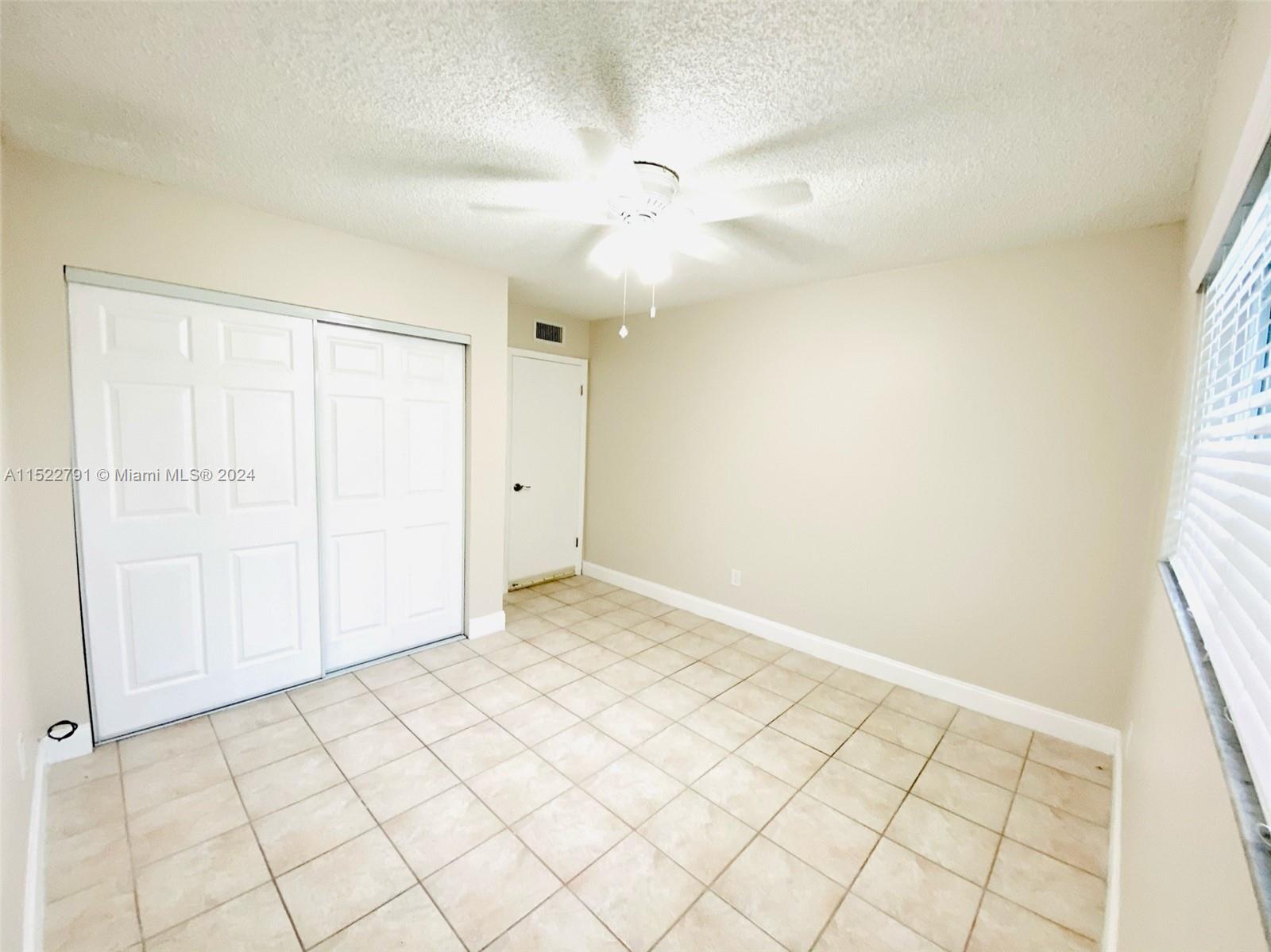 PALM SPRINGS ESTS 6TH ADD - Residential Lease
