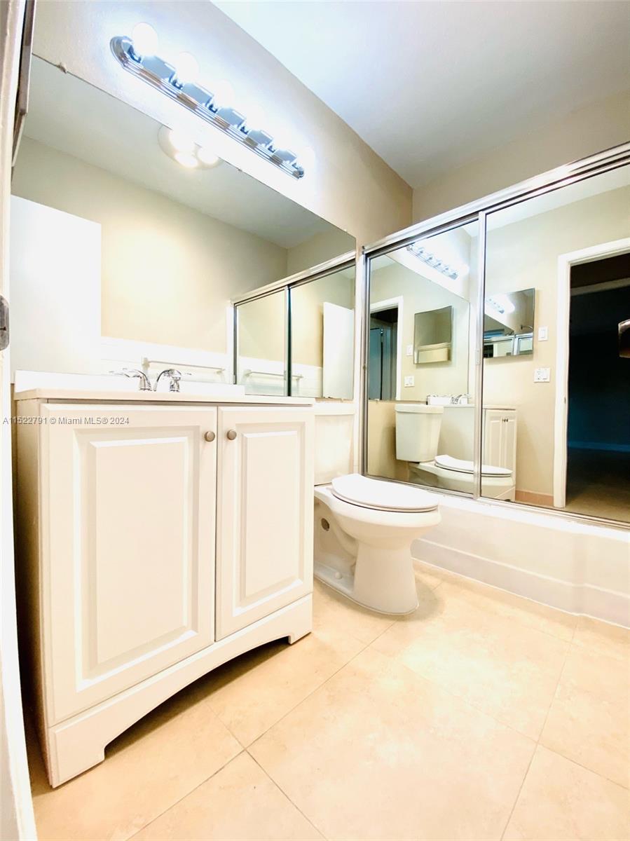 PALM SPRINGS ESTS 6TH ADD - Residential Lease
