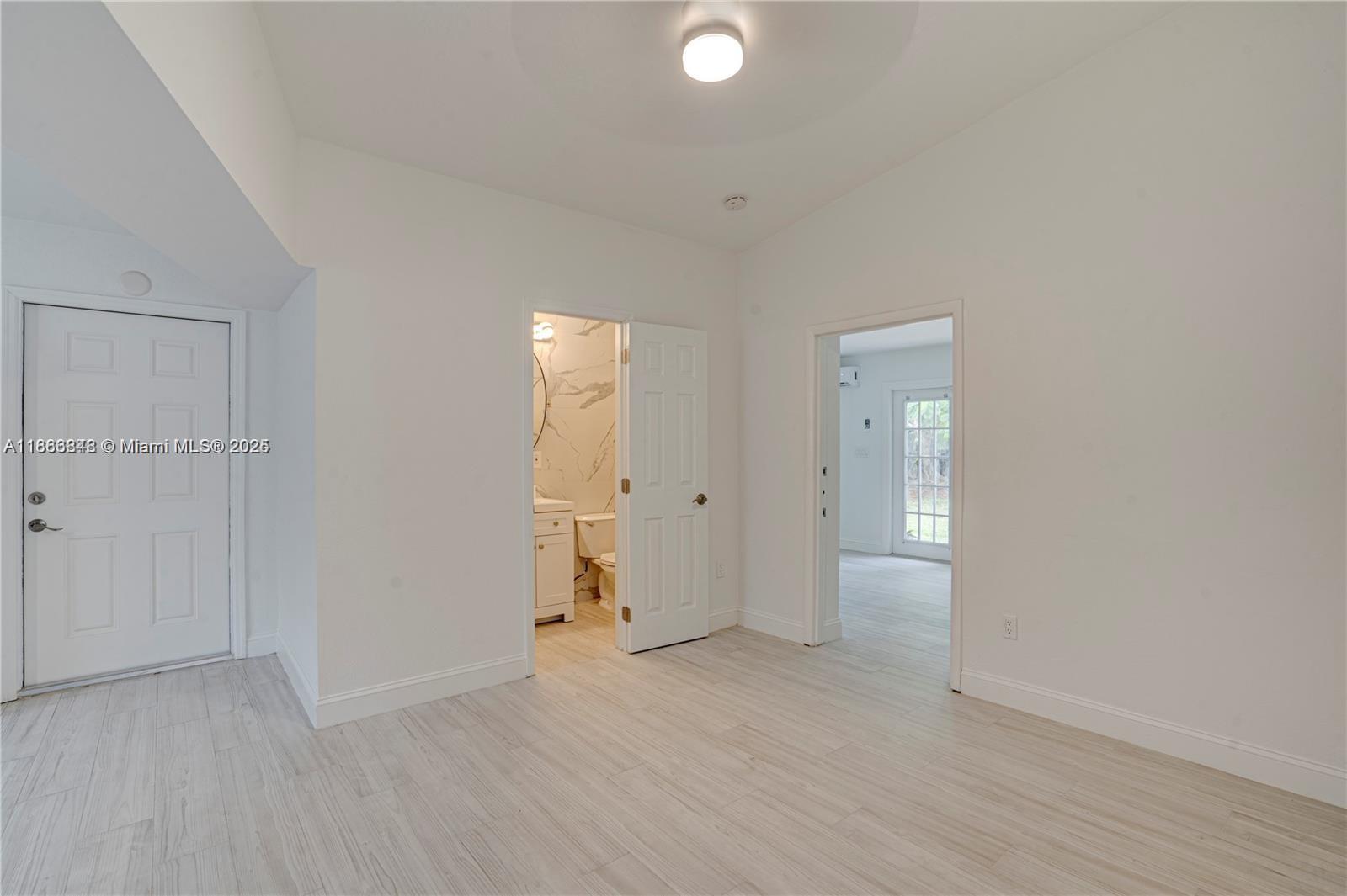 HERITAGE HOMES FIRST ADD - Residential Lease