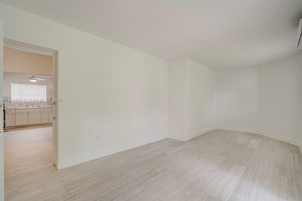 HERITAGE HOMES FIRST ADD - Residential Lease