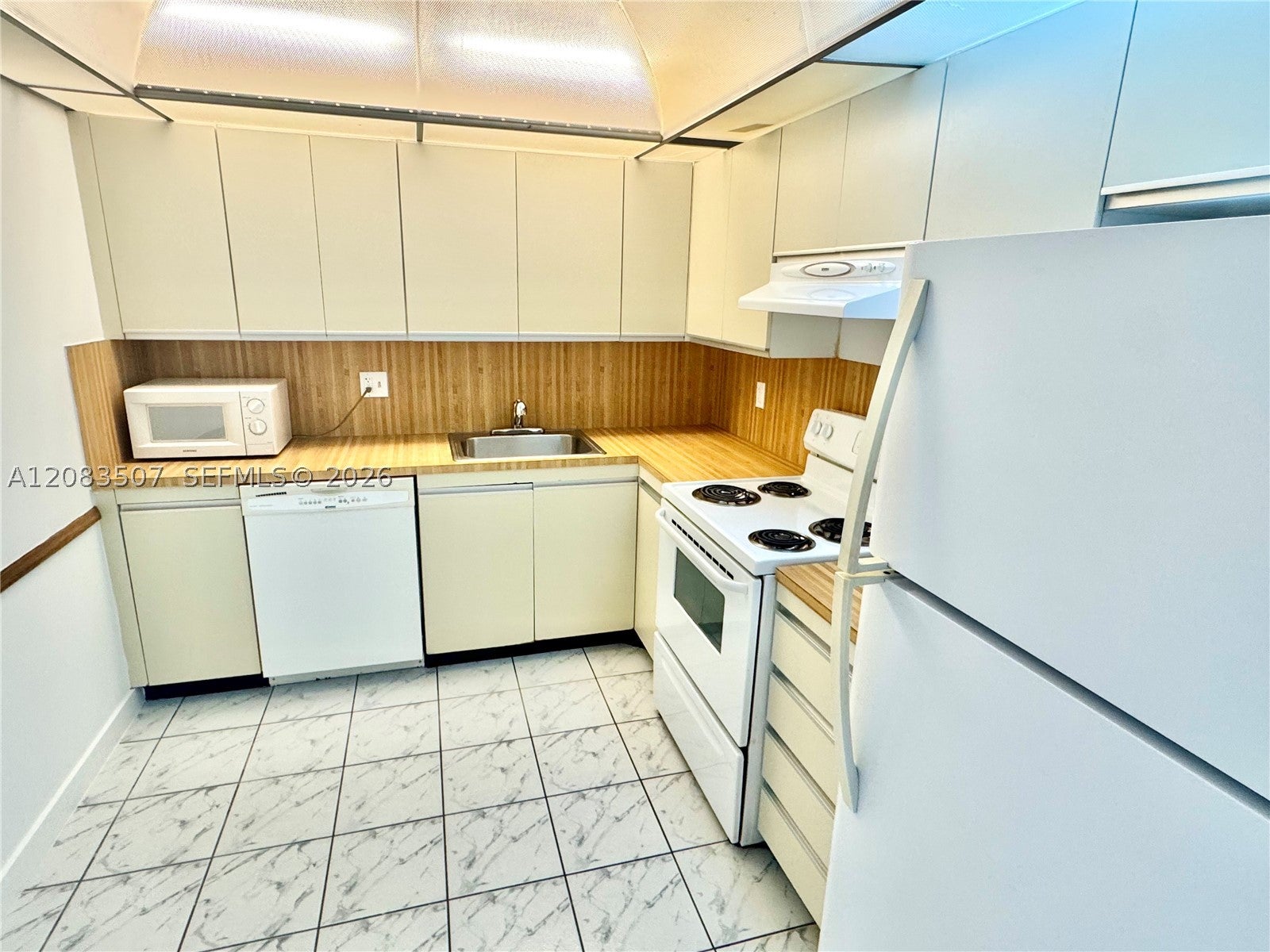 2500 Parkview Dr 1109