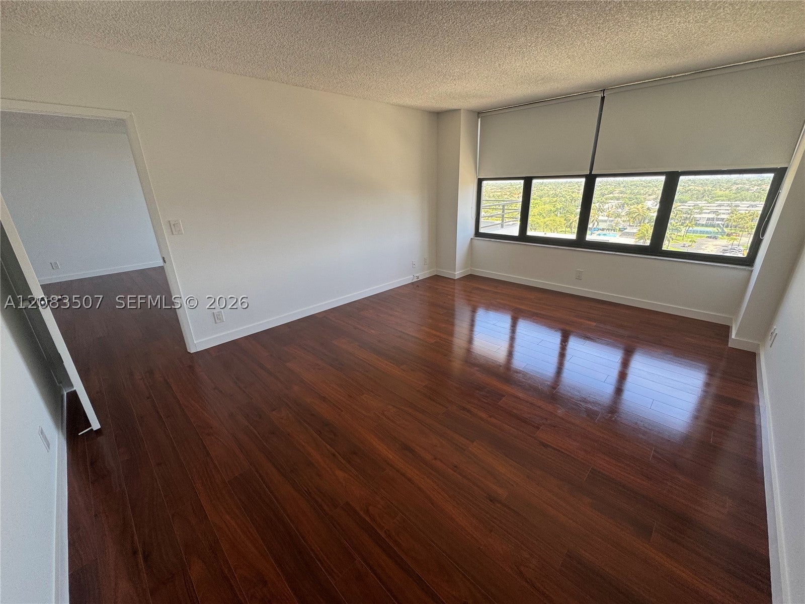 2500 Parkview Dr 1109