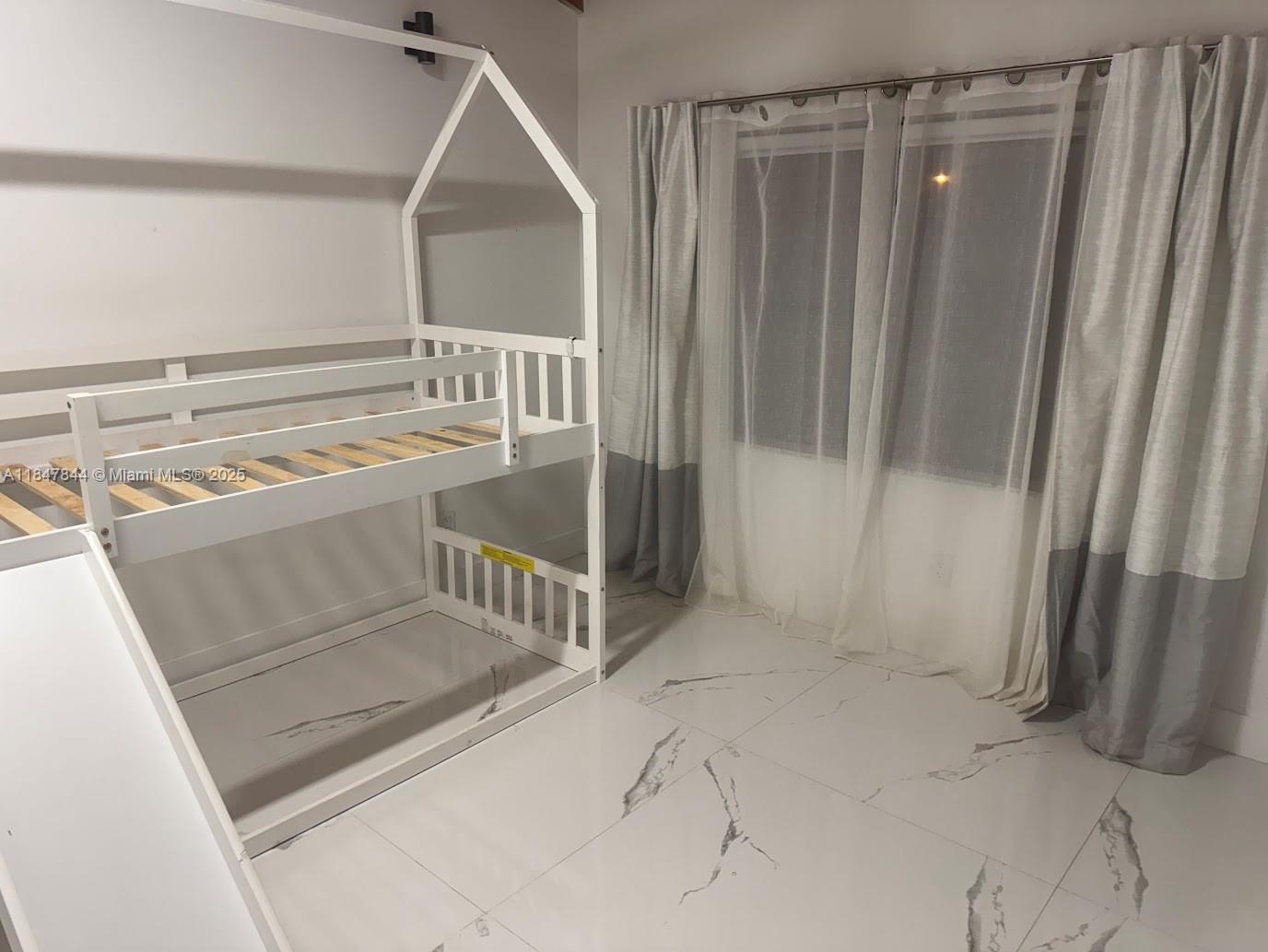 HARBOURWOOD SKETCH OF SUR - Residential