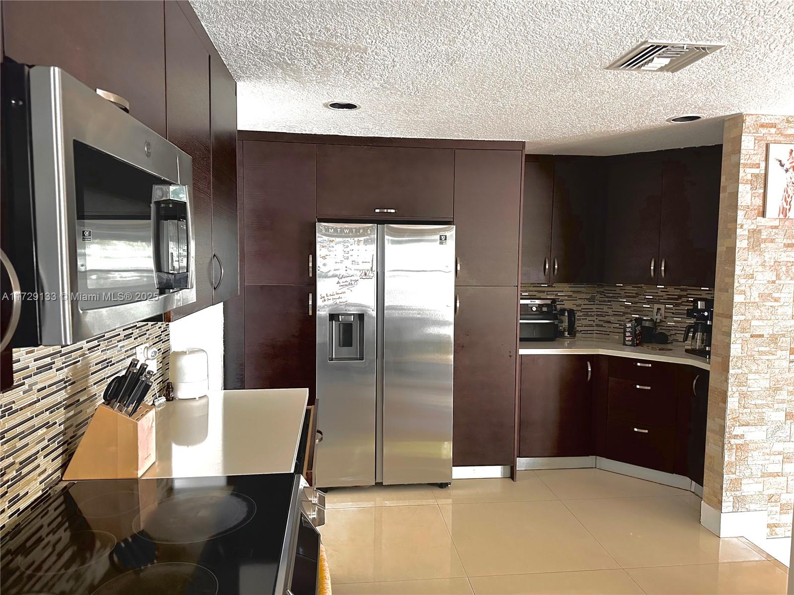 DORAL ISLES ANTILLES 1ST - Residential