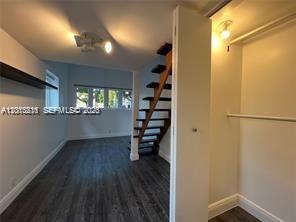HOLLEMAN PARK - Residential Lease