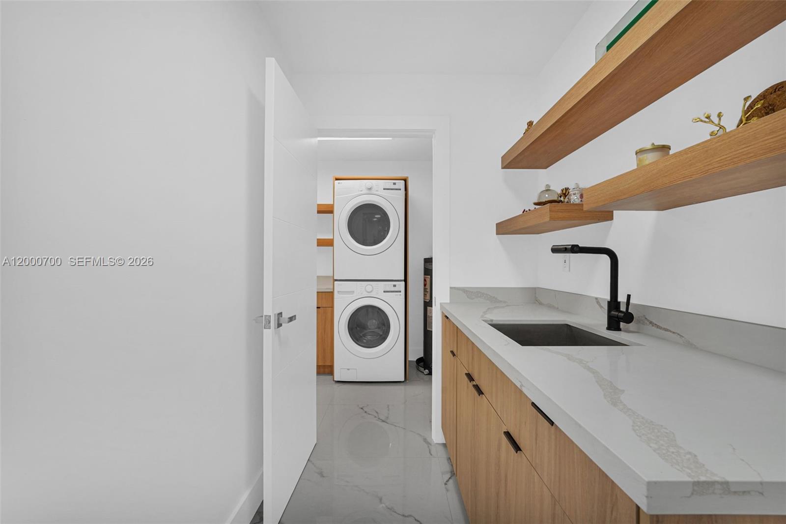 MERION PARK MANOR 2ND ADD - Residential