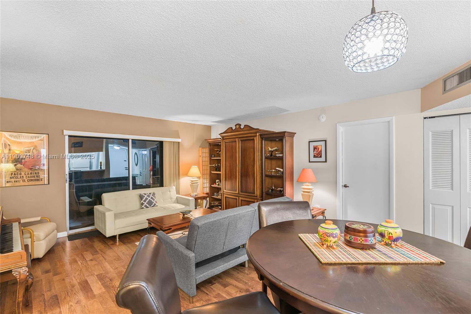 MANORS OF INVERRARY I-10 - Residential