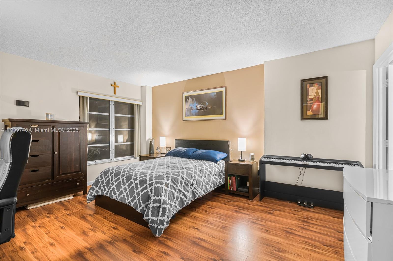 MANORS OF INVERRARY I-10 - Residential