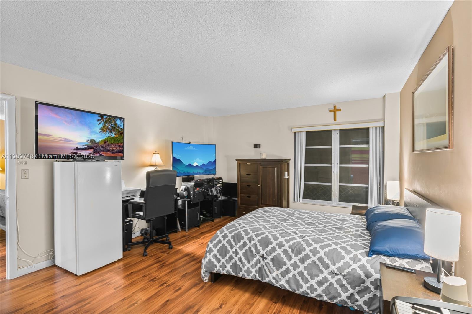 MANORS OF INVERRARY I-10 - Residential