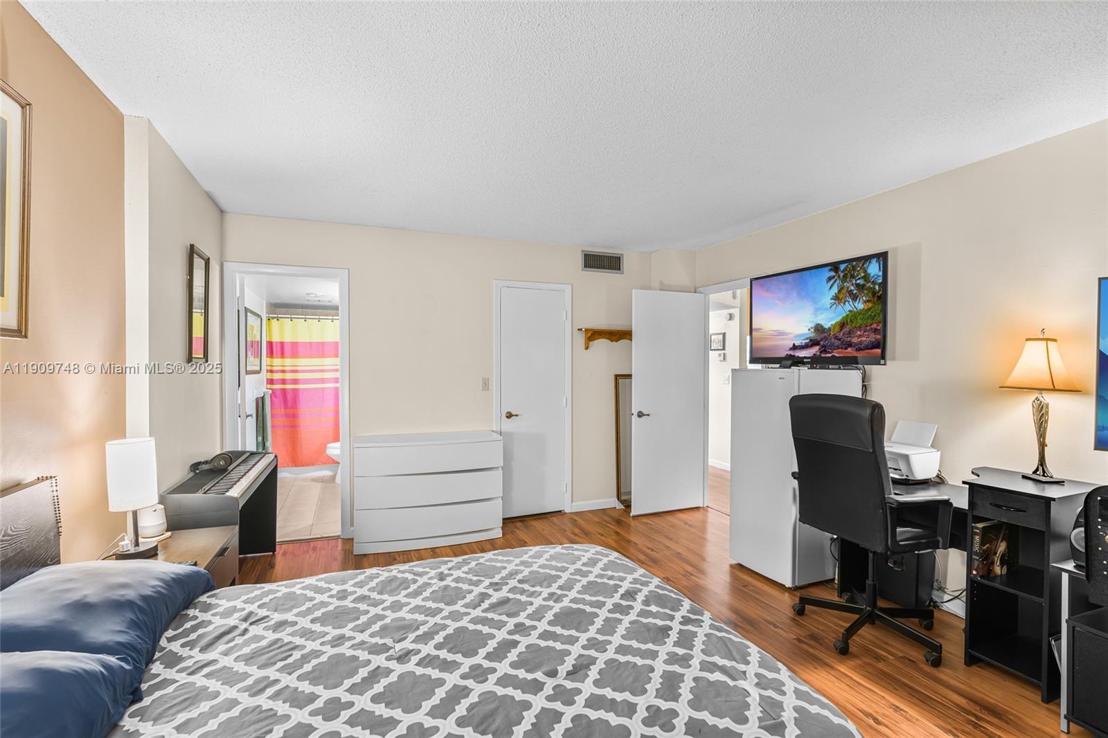 MANORS OF INVERRARY I-10 - Residential