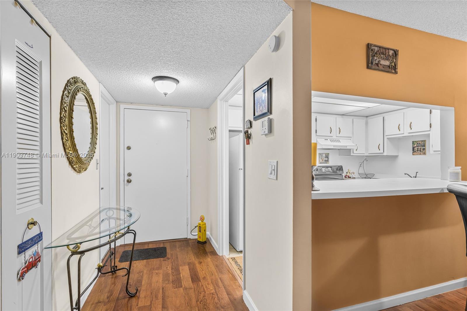 MANORS OF INVERRARY I-10 - Residential