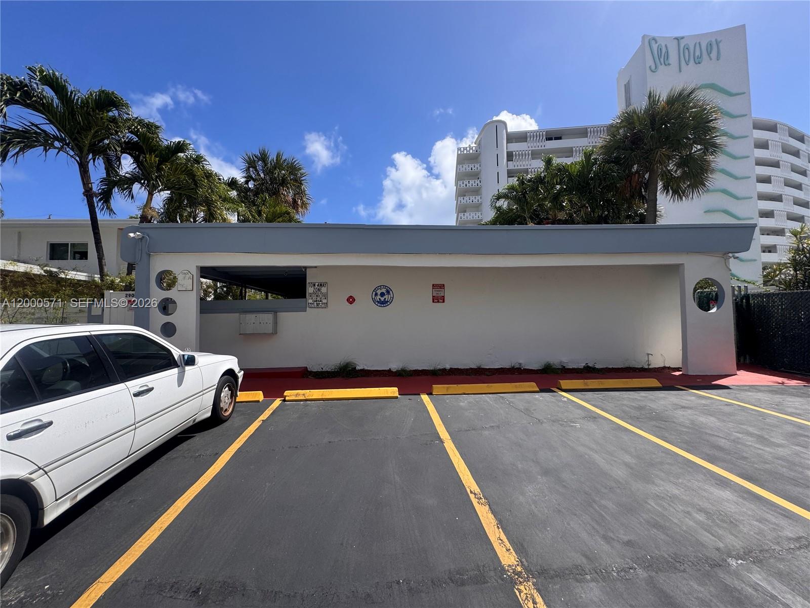 LAUDERDALE BEACH - Residential Lease