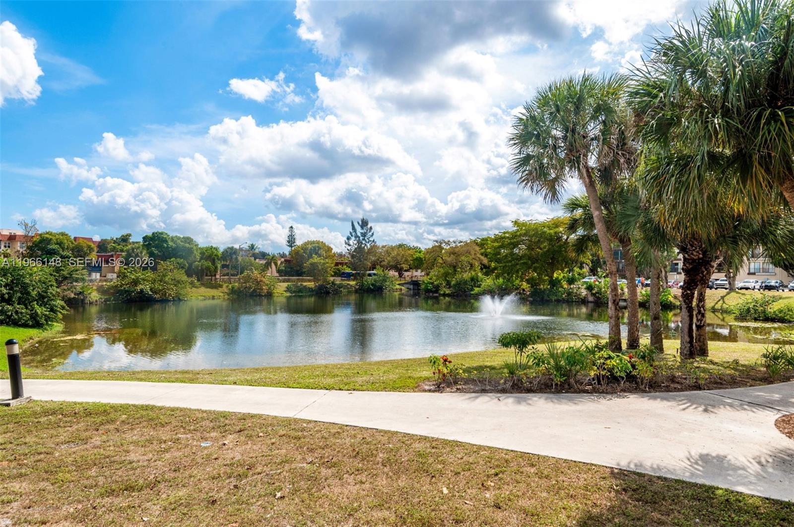 Falls of Inverrrary - Residential